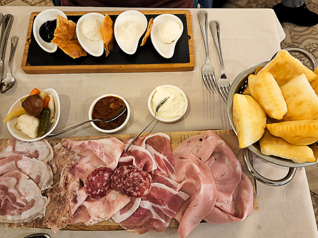 cured meats to eat in Bologna